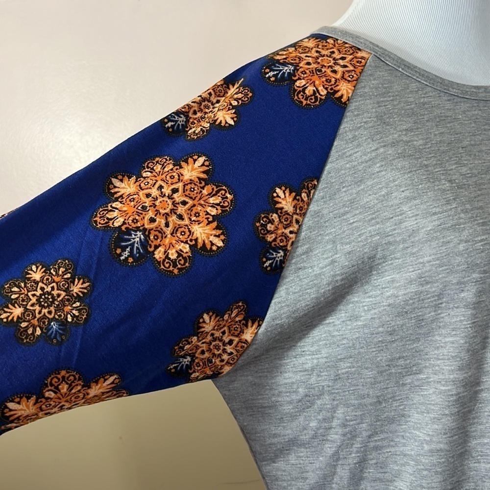 LulaRoe Randy Classic T L - Picture 5 of 7